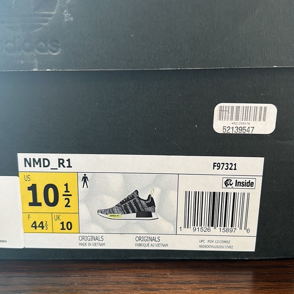 Adidas NMD R1, reflective, F97321, new in the box Goat verified, mens US 10.5 - Picture 9 of 9